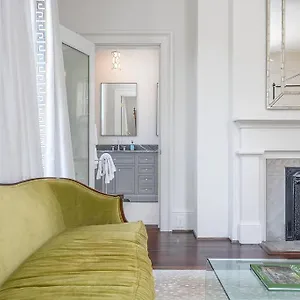 square-view-suite-house-on-taylor.top-hotels-in-savannah.com/
